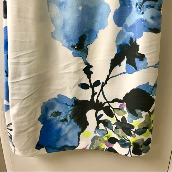 Gabby Skye Sheath Dress - Picture 2 of 7